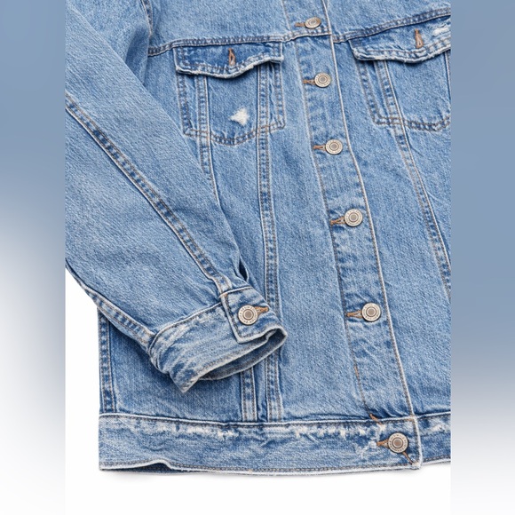 Bershka Oversized Distressed Denim Jacket XS Light Blue - Picture 5 of 7